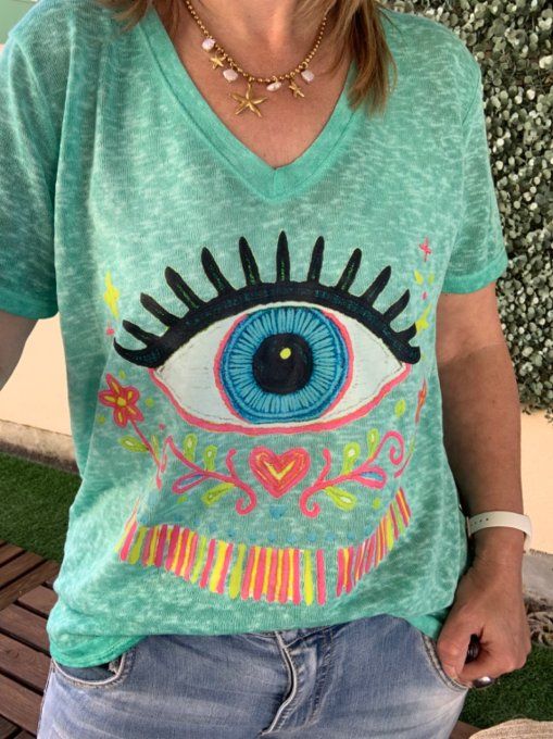 TEE shirt eyes 